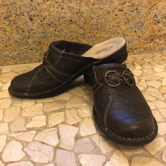 Clarks bendables mules. - Picture 2 of 4